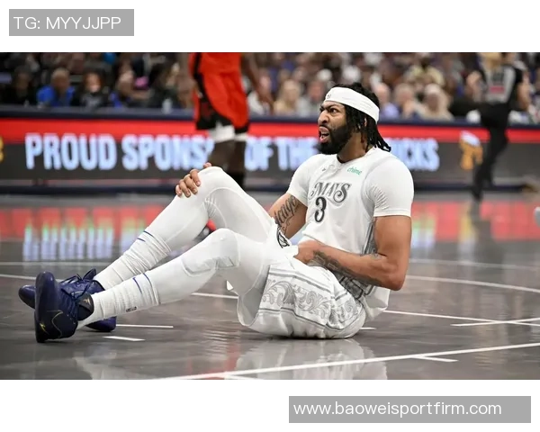 独行侠训练照曝光浓眉现身心情愉悦缺阵两场引关注