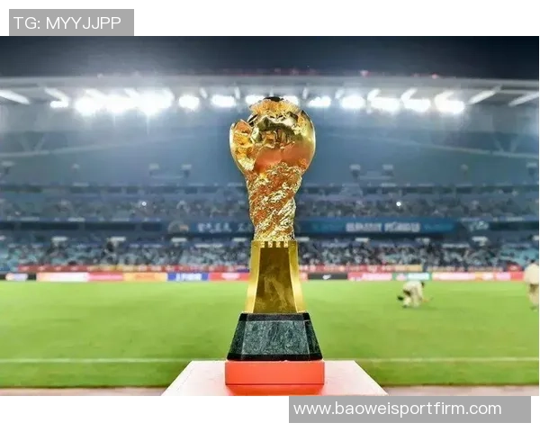 约克雷斯荣膺欧国联最佳射手奖杯以9球领跑射手榜展现卓越实力