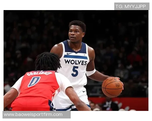 爱德华兹成为历史第七位25岁前达成万分的球员与科比詹姆斯同列