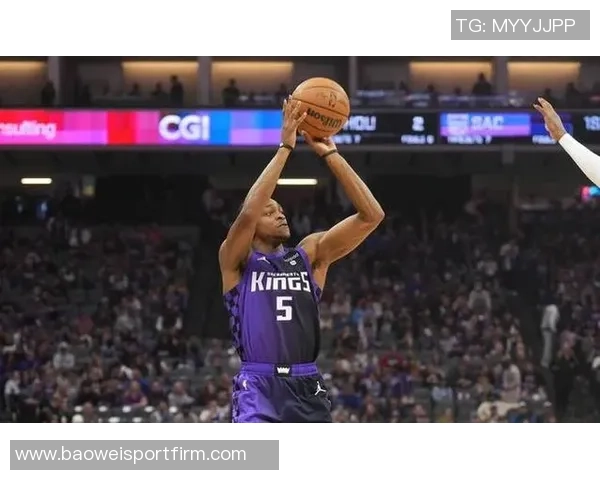 福克斯高效表现砍下26分5板3助罚球命中率惊人助球队取胜